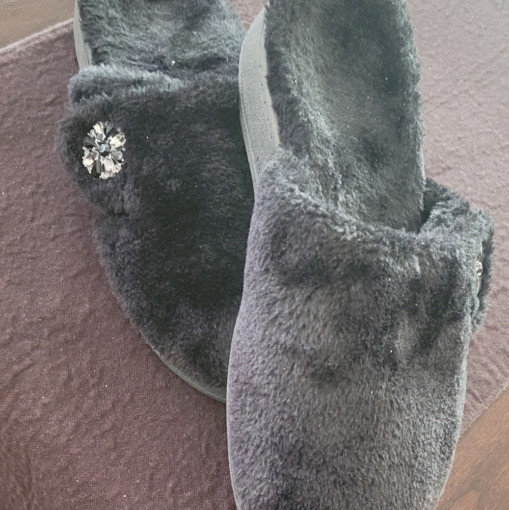 Vionic Faux Fur Orthaoedic Slippers